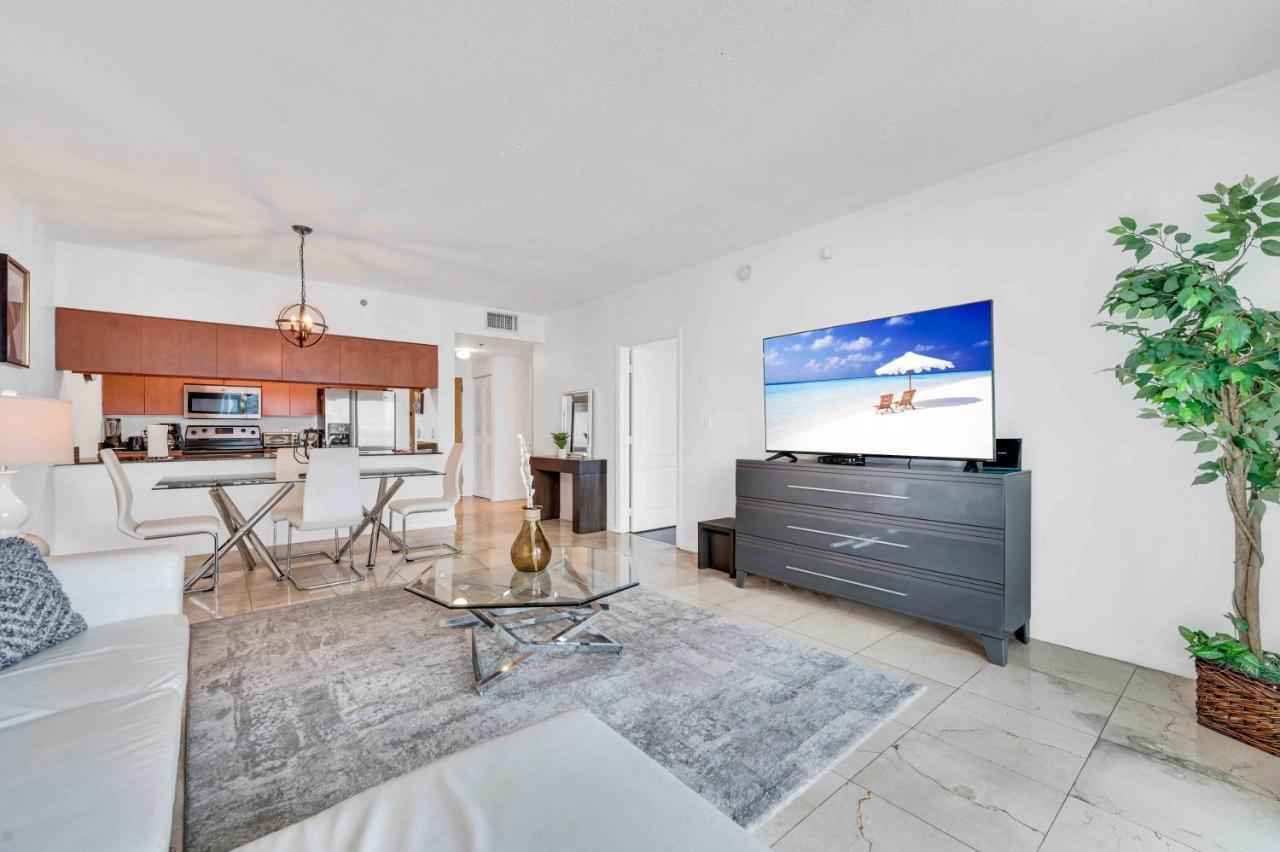 Appartement Modern 1 Bed In The Heart Of Brickell With Free Parking à Miami Extérieur photo
